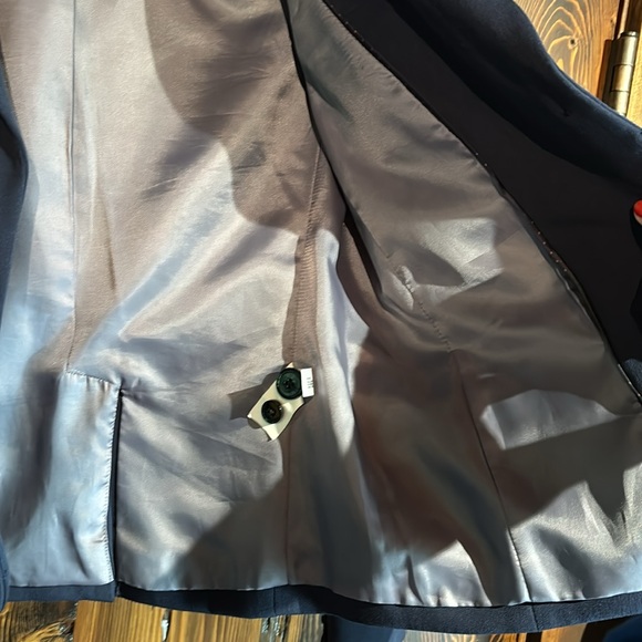 GAP Navy Blazer - Picture 4 of 7